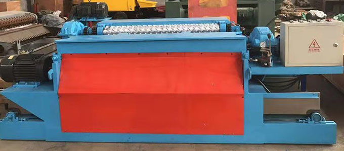 The principle and characteristics of wood peeling and finding circular machine The principle and characteristics of wood peeling and finding circular machine